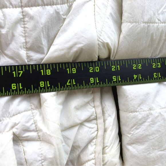 Avalanche Womens Quilted Jacket Size XL Full Zip Insulated Stand Collar Winter - Picture 6 of 14